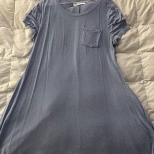 I have a Arizona Jean Company brand dress. It’s a size large. Worn once.